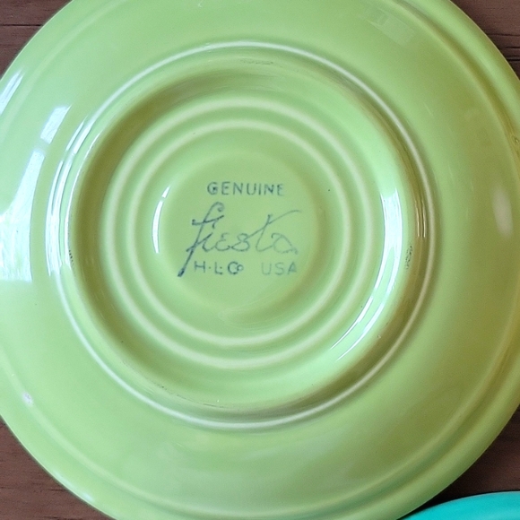 Set of Five colorful plates - Picture 3 of 7